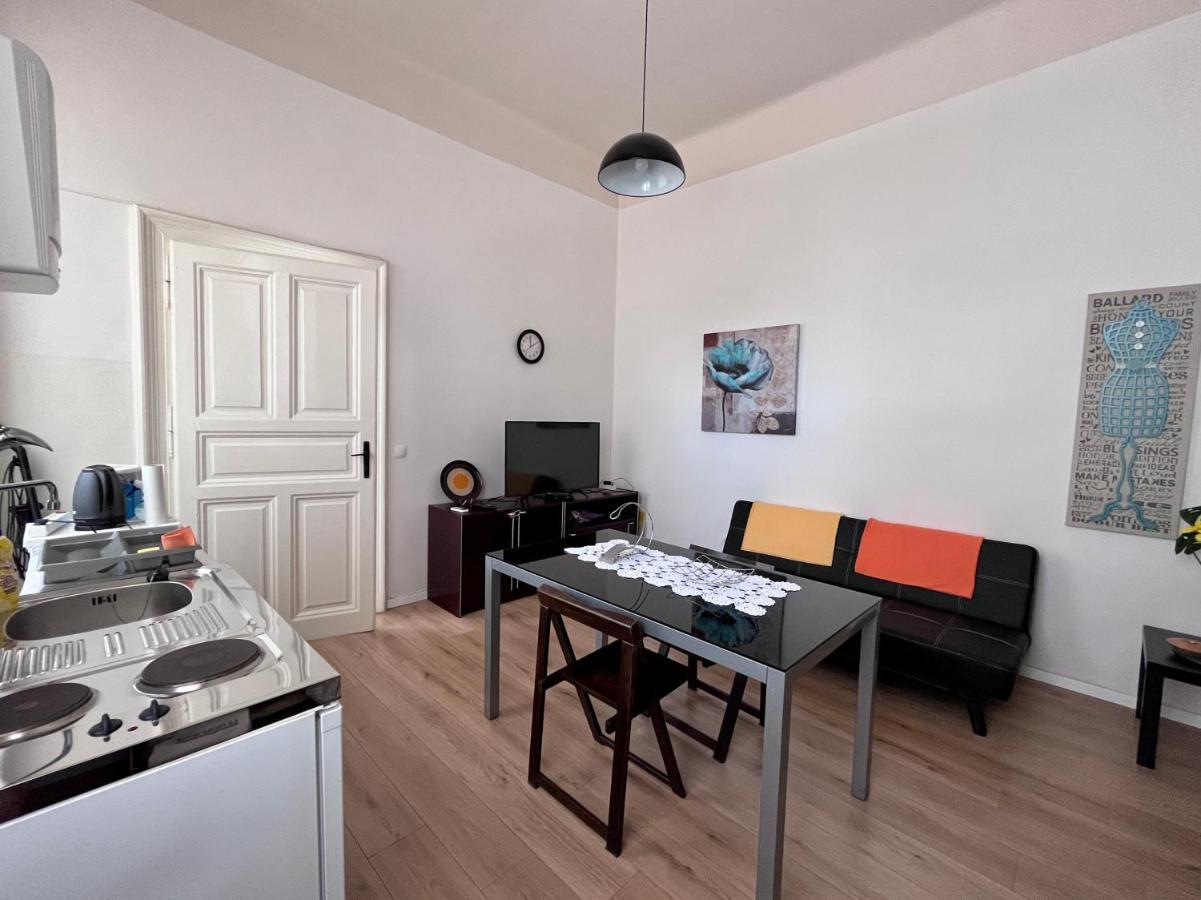 Apartment Platana Риека Экстерьер фото